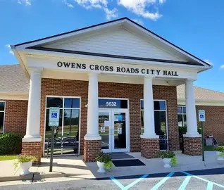 Local landmark in Owens Cross Roads, Alabama